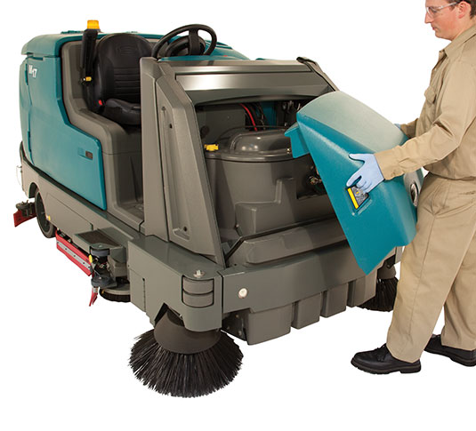https://www.tennantco.com/content/dam/tennant/tennantco/products/machines/scrubber-sweepers%20riders/M17/Images/m17-filter-compartment.jpg